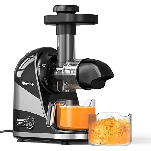 Extracteur de Jus à Pressage Lent Wamife, Machine à Jus à Pressage à Cold Press, 2 Modes & Fonction Inverse pour Jus de Fruits & Légumes à Haute Valeur Nutritive, Moteur Silencieux, avec Tasse & Brosse (Noir) Extracteur de Jus à Pressage Lent Wamife, Machine à Jus à Pressage à Cold Press, 2 Modes & Fonction Inverse pour Jus de Fruits & Légumes à Haute Valeur Nutritive, Moteur Silencieux, avec Tasse & Brosse (Noir)
