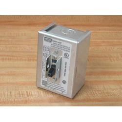 KELLEMS HBL1379D NEMA 1, Without Overload Protection, 600 VAC, 30 AMP, 3 Pole, Disconnect Switch, Manual Motor Controller, Circuit Lock