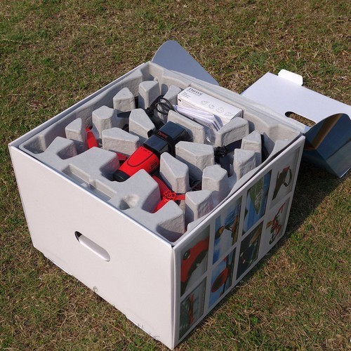 Package box with inner socket